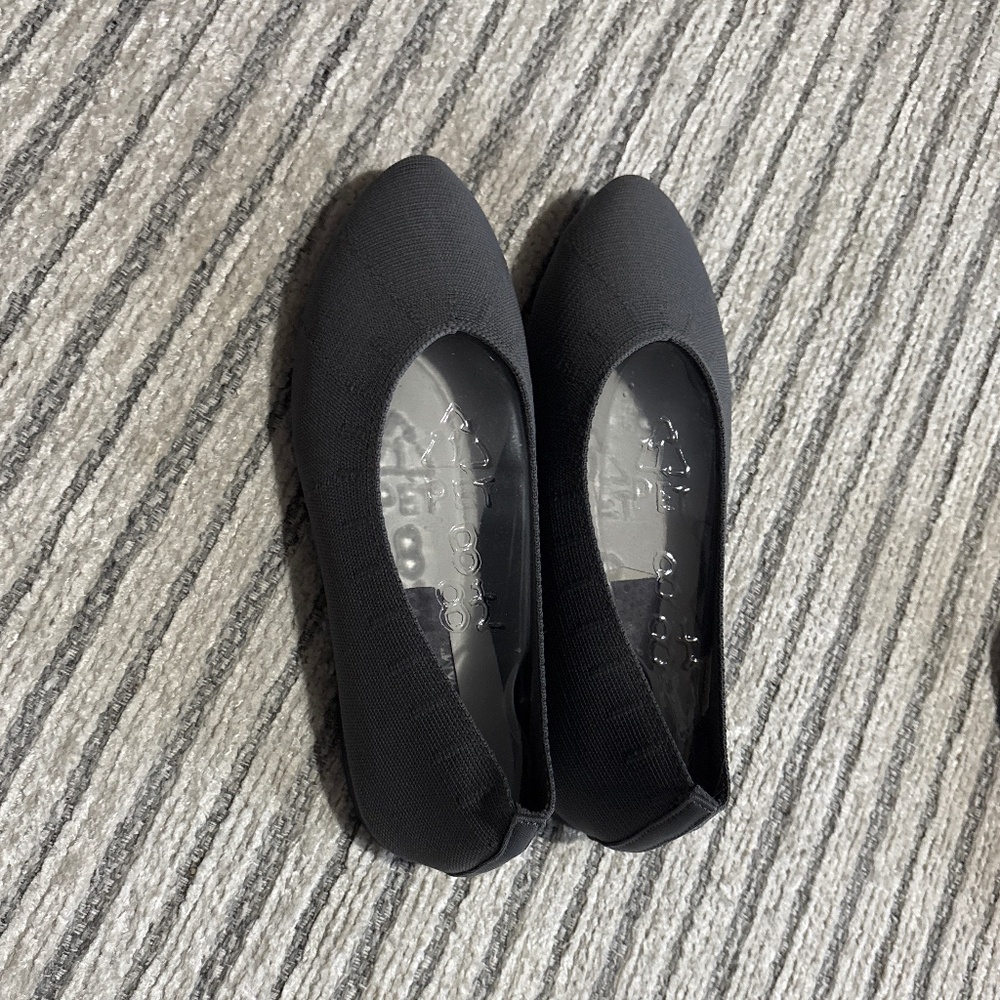Knit flats